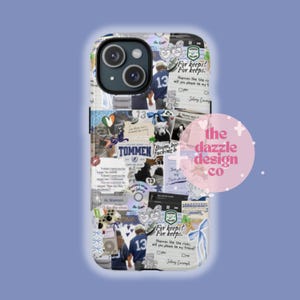 Puede incluir: Una funda de tel&eacute;fono con un dise&ntilde;o de collage. La funda presenta im&aacute;genes, texto y gr&aacute;ficos, incluido el n&uacute;mero 13, texto que dice "For keeps?" y un logotipo que dice "the dazzle design co". La funda tiene un acabado brillante.