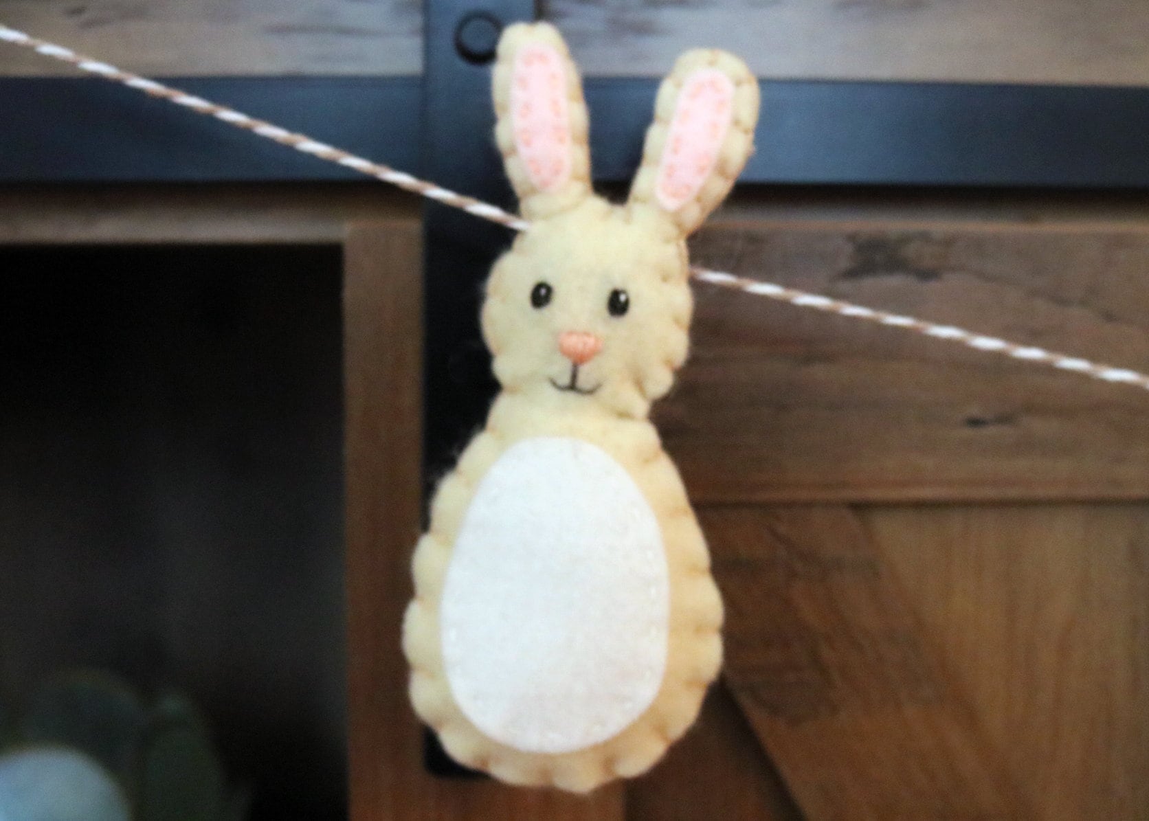 Felt Easter Garland: Hand Stitched Bunny and Carrot Banner - Etsy