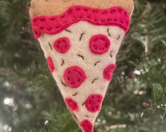 Felt Pizza Ornament / Slice of Pepperoni Pizza Ornament / Pizza Tree Decoration