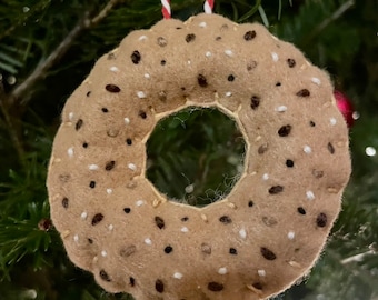 Filz alles Bagel Ornament, handgenähte Baumdekoration