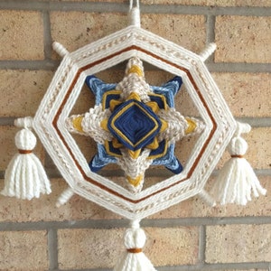 Arte de hilo tejido con mandala de 12" - Ojo de Dios para colgar en la pared - Borlas - POR PEDIDO PERSONALIZADO