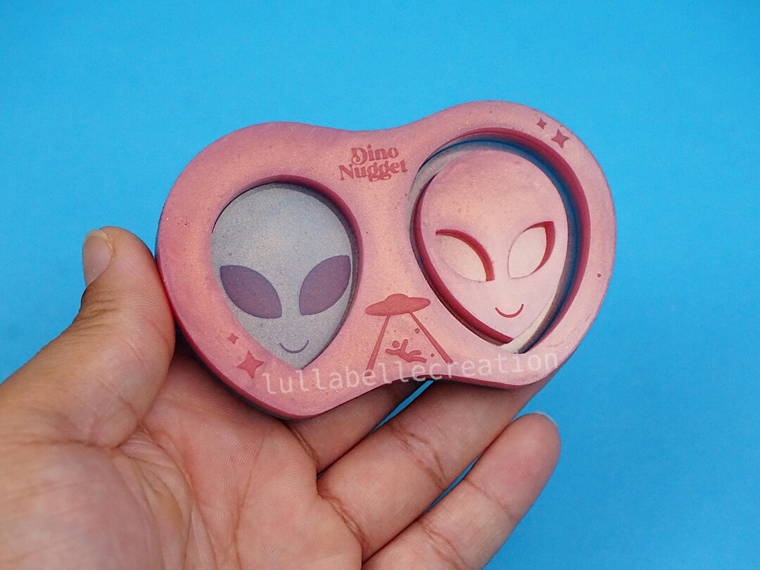Alien Head Silicone Resin Mold: Shaker & Flat Molds for Epoxy Resin - Etsy