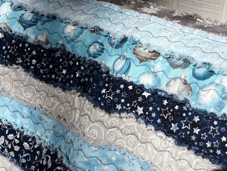 Ragged Strip Quilt WINTER'S GRANDEUR Sky Colorstory Etsy