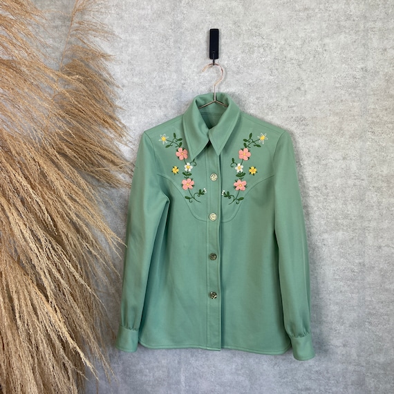 Vintage 1970s Sage Green Floral Hand Embroidered L