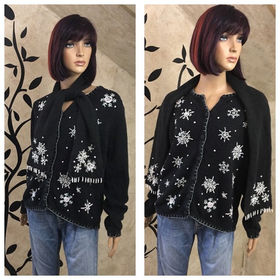 Snowflake sweater, Christmas sweater, Size large sweater, Black sweater, Warm sweater, Winter sweater