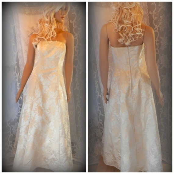 White Dress,  Women's dress, Dress up dress, Prom dress, Formal dress, Long dress, Strapless dress, Floral dress, Fancy dress