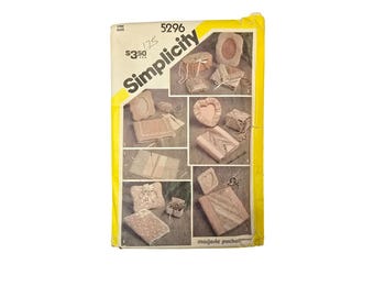 Simplicity 5296 Pattern For Desk & Dresser Accessories One Size Uncut