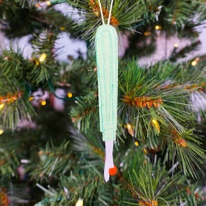 Seam Ripper Felt Ornament Patterns - downloadable PDF pattern diy Chistmas tree ornament