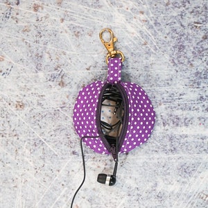 Circle Zipper Pouch PDF Sewing Pattern: Beginner Clip-On Project (Downloadable)