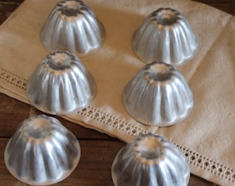 Set of 6 Vintage Aluminium English Jelly Moulds: English Kitchen Decor