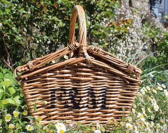 Vintage Fortnum and Mason Picnic Basket: Decorative Wicker Hamper