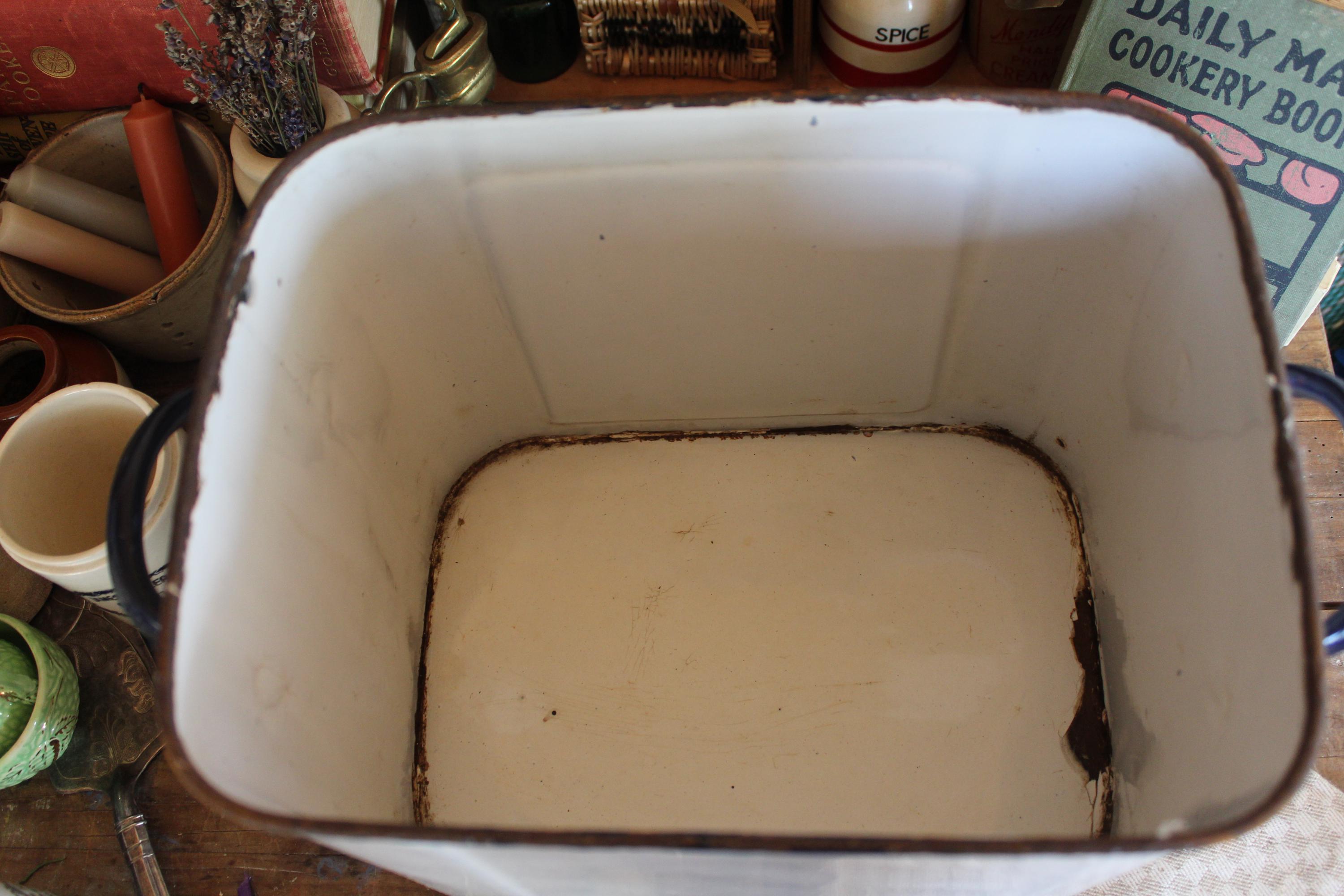 Vintage White Enamel Bread Bin: Small English Bread Box - Etsy Norway