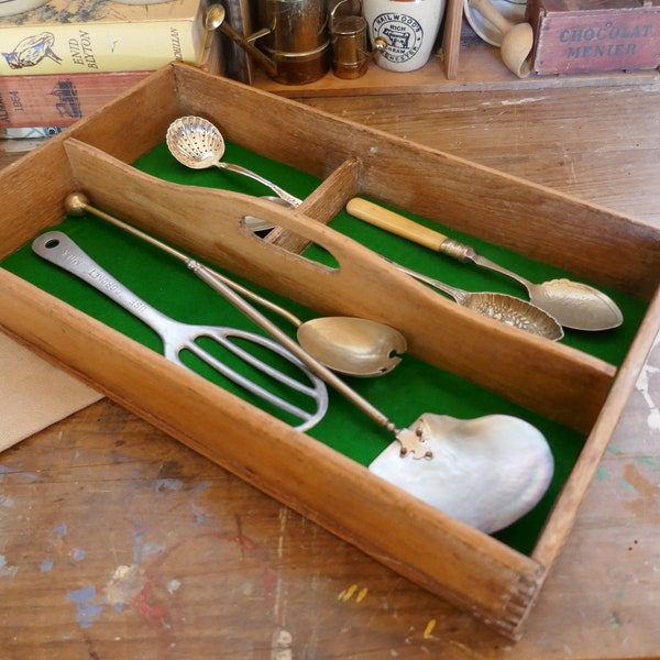 Vintage Cutlery Tray - Vintage Wooden Cutlery Tray - Cutlery Tidy -  Farmhouse Decor - Vintage Tray Storage