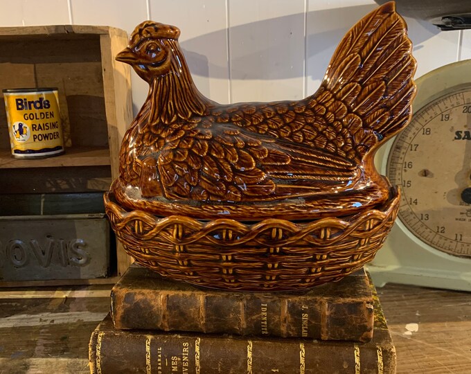 Vintage Hen on Nest Portmeirion Vintage Egg Holder Vintage Chicken on