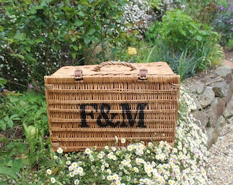 Fortnum and Mason Vintage Picnic Hamper: Medium Size Fortnums basket