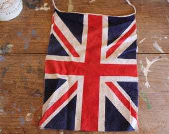 Smiffys Vintage Union Jack Flag – 59" X 35", 100% Polyester, Great For Parties & Decor