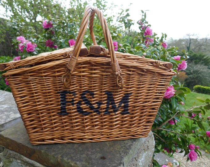 Fortnum and Mason Vintage Picnic Basket Vintage Picnic Hamper Picnic