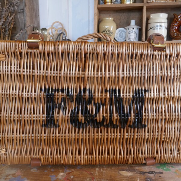 Fortnum and Mason Vintage Picnic Hamper - Vintage Picnic Hamper - Picnic Basket - Picnic Hamper - Vintage Basket - Fortnum and Mason Hamper