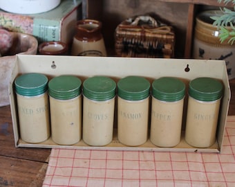 Vintage Worcester ware Spice Rack, Spice storage pots: English Cottage Decor