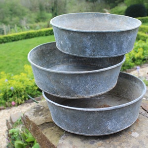 Round Vintage Zinc Planter, Vintage Planter, Garden Planter, Metal Planter, Metal Garden Planter, Galvanised Planter, Outdoor Planter, Pot