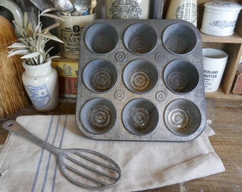 Vintage Baking tray - Cake Baking Tray - Baking Tray - Vintage Baking Sheet - Vintage Cake Mould - Vintage Baking Mould - Rustic