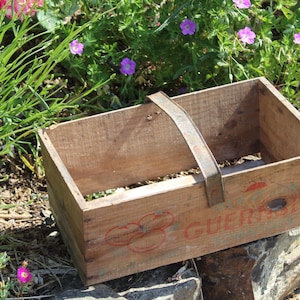 Vintage Wooden Tomato Crate, Vintage wooden Crate, Vintage Kitchen Crate, Wooden Trug Box, Wooden Crate, Wooden Box, Vintage Box