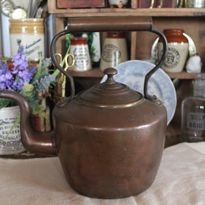 Antique Copper Kettle, Copper Kettle, Antique Copper Teapot, Antique Copper Tea Kettle, Copper stove Kettle, Antique kitchenware, Tea Kettle