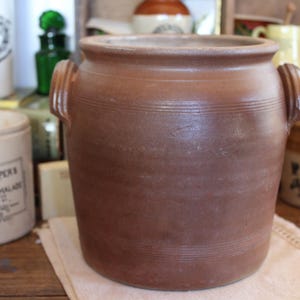 Vintage French Stoneware Jar, Vintage Confit Pot, Stoneware Pot, Stoneware Confit Jar, Vintage Earth ware Pot, Farmhouse Decor, rustic pot