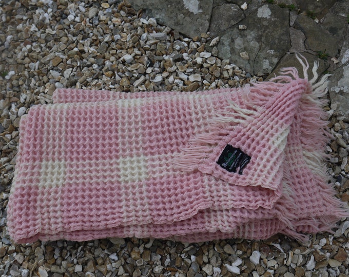 Vintage Welsh Blanket Waffle Wool Pattern Vintage Blanket Etsy
