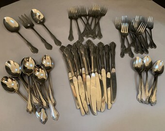 Oneida Wm A Rogers stainless mansfield 6 piece place setting NIS Oneida Wm A Rogers stainless mansfield 6 piece place setting NIS