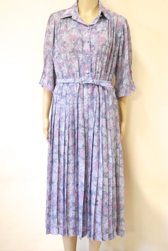 70s Garden Party Floral Day Shirtdress, Vintage P… - image 4