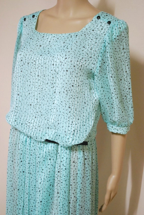 70s Vintage Puffed Sleeves Pastel Blue Dress, Sem… - image 4
