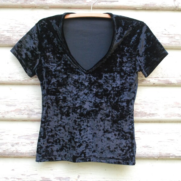90er Jahre Vintage schwarz Pannesamt Tee satt geschlossen beschnitten Top Grunge Kawaii Vtg 1990er Jahre XS-S