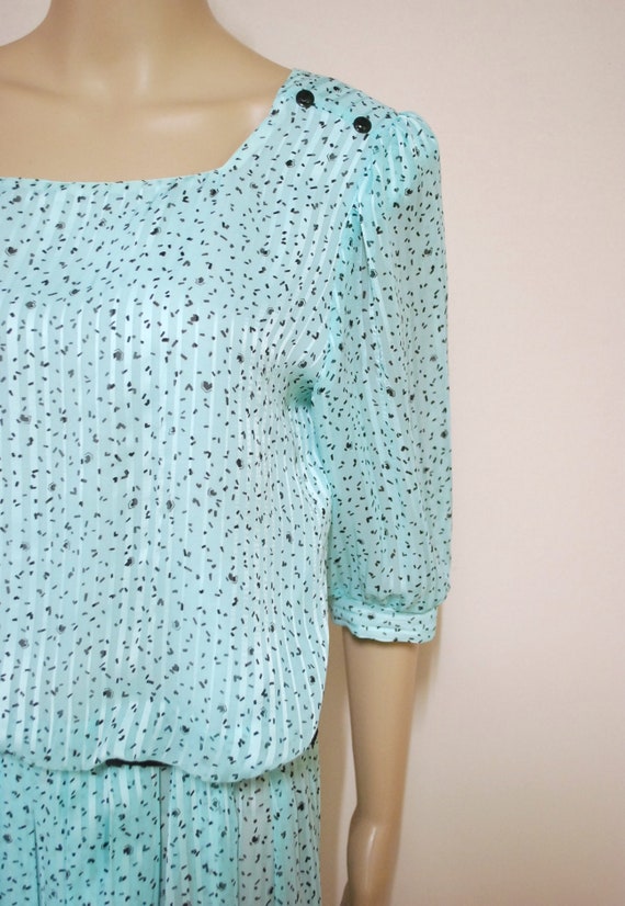 70s Vintage Puffed Sleeves Pastel Blue Dress, Sem… - image 3