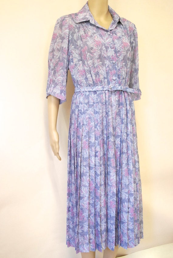 70s Garden Party Floral Day Shirtdress, Vintage P… - image 8