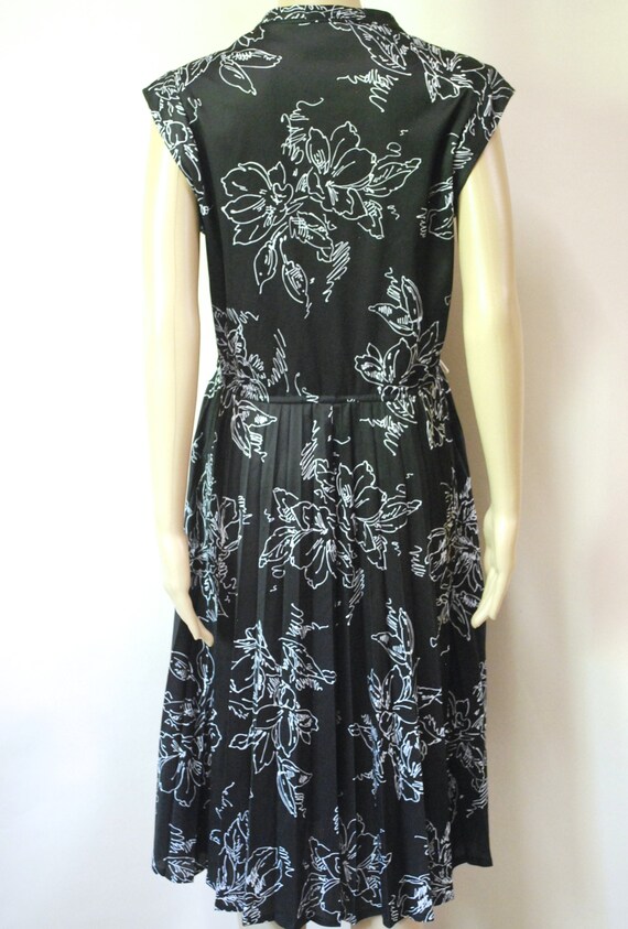 70s Black Abstract Artistic Floral Dress, Vintage… - image 10