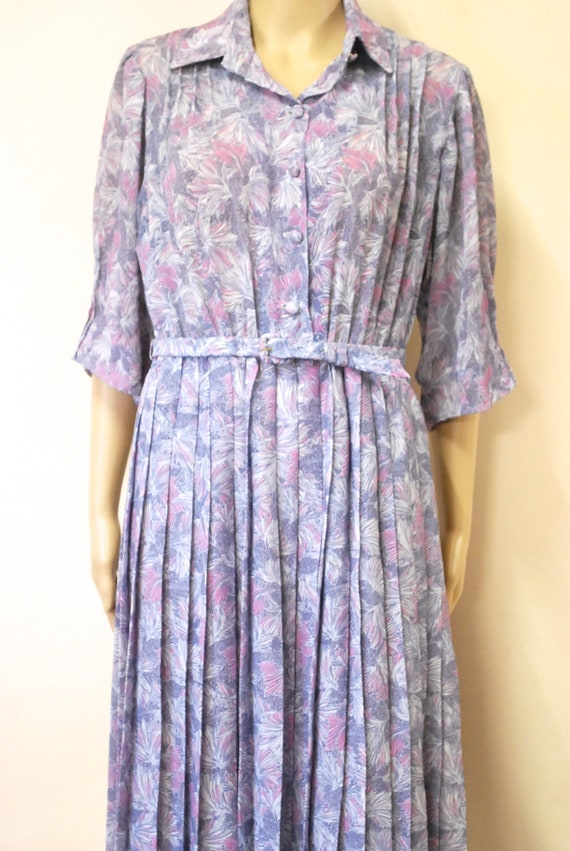 70s Garden Party Floral Day Shirtdress, Vintage P… - image 5