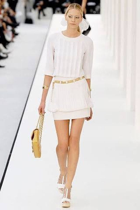 Chanel Dress in Cream - Gem