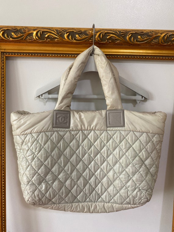 Authentic Chanel Beige Leather Bubble Quilt Chain Bag