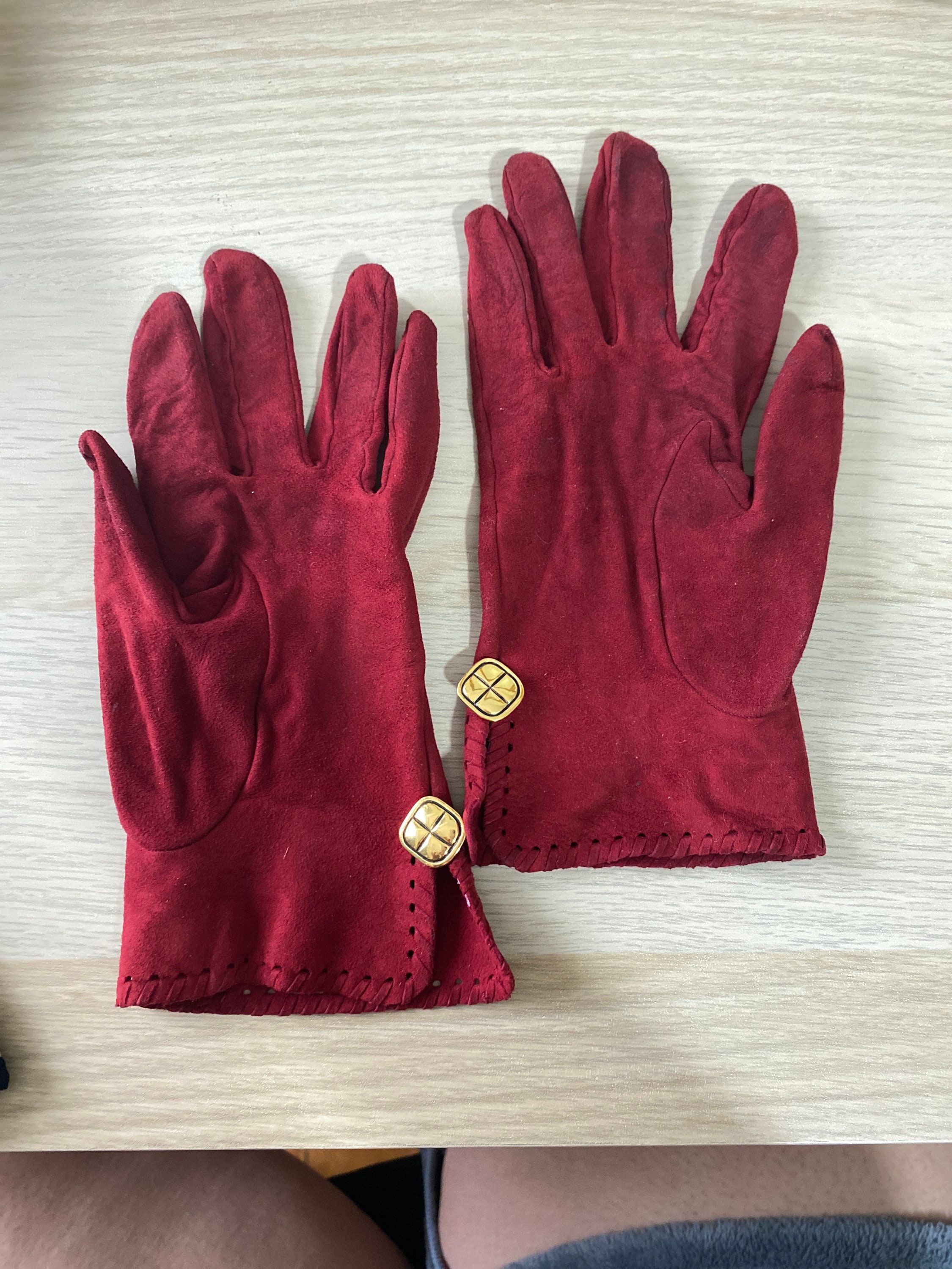 Chanel New Red Quilted Fingerless Gloves - Vintage Lux