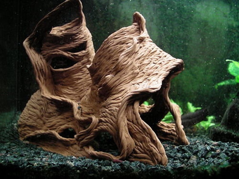 Handcrafted Spanish Clay Aquarium Cave: Eco-Friendly Ceramic Fish Hideout, Breeding Shelter & Unique Decoration for Freshwater and Saltwater image 1