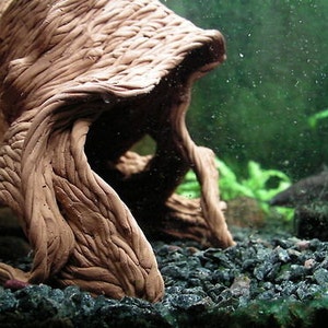 Handcrafted Spanish Clay Aquarium Cave: Eco-Friendly Ceramic Fish Hideout, Breeding Shelter & Unique Decoration for Freshwater and Saltwater image 2