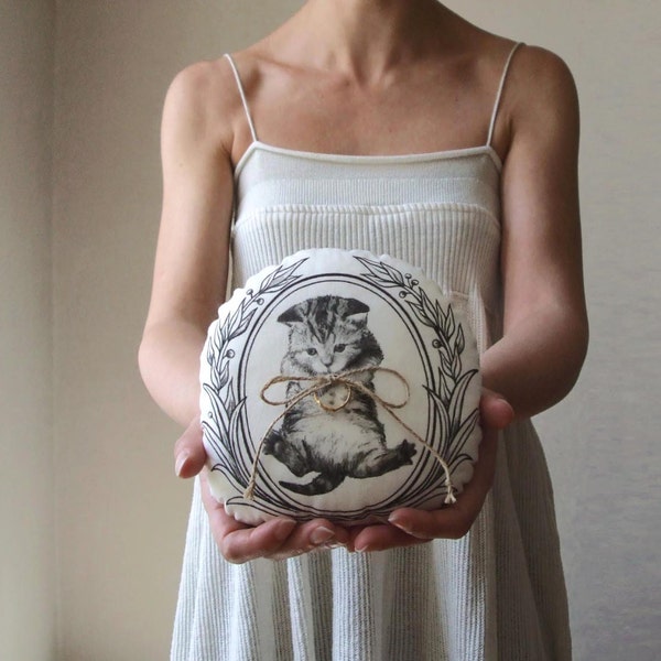 Wedding ring bearer pillow for cat lovers cats person bride hand painted alternative ring cushion white ivory