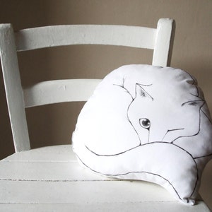 cat scatter pillow white decorative throw pillows home decor cats cushion gift idea for pet lovers animal cotton fabric cat shaped plush