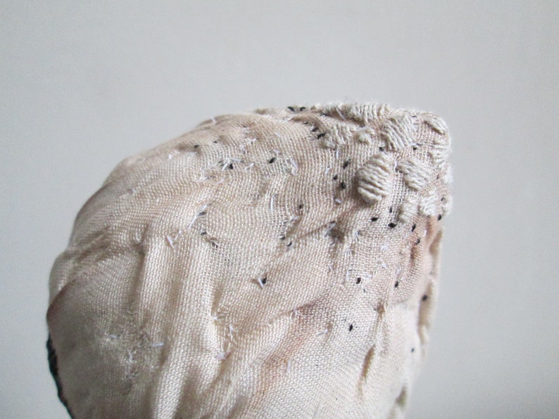textile art brodé champignon champignons toadstool tissu sculpture fantaisie magique sorcière fantaisiste oeuvre OOAK faux champignon modèle image 6