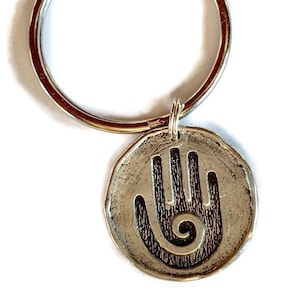 Hand Keychain Native Wisdom, To Touch The Earth Is To Have Harmony with Nature, Ogala Sioux, Inspirational Charm, Meaningful Gifts