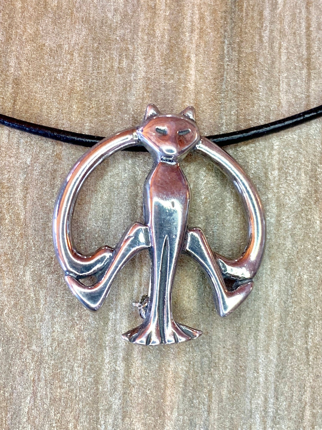 Cat Peace Sign Necklace, Kitty Jewelry, Feline Charm, Gift for Her ... - Cat Pacifying Jewelry