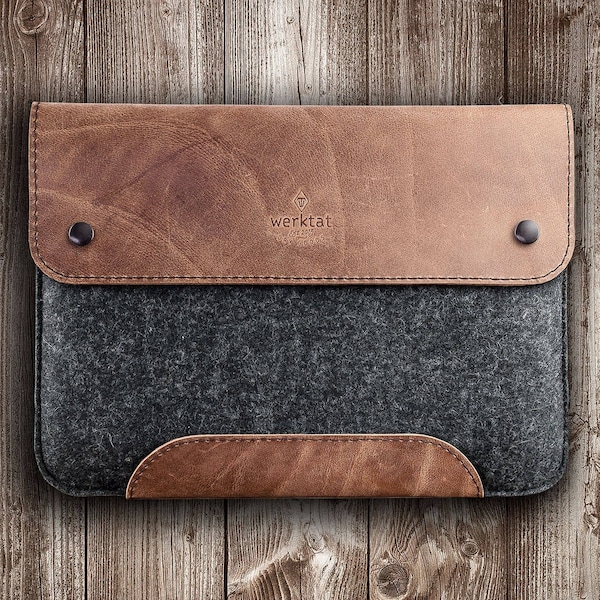 MacBook Pro Air 14 15 16 13 case leather felt sleeve men mens birthday gift suitably crafted by werktat for the Apple laptop MacBook