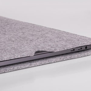 simple MacBook sleeve felt minimalist laptop case image 8