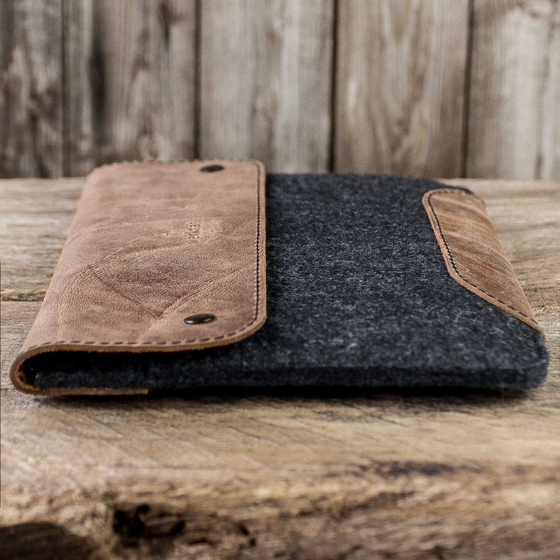 Rustic Microsoft Surface case, leather brown felt anthracite, made to fit image 2